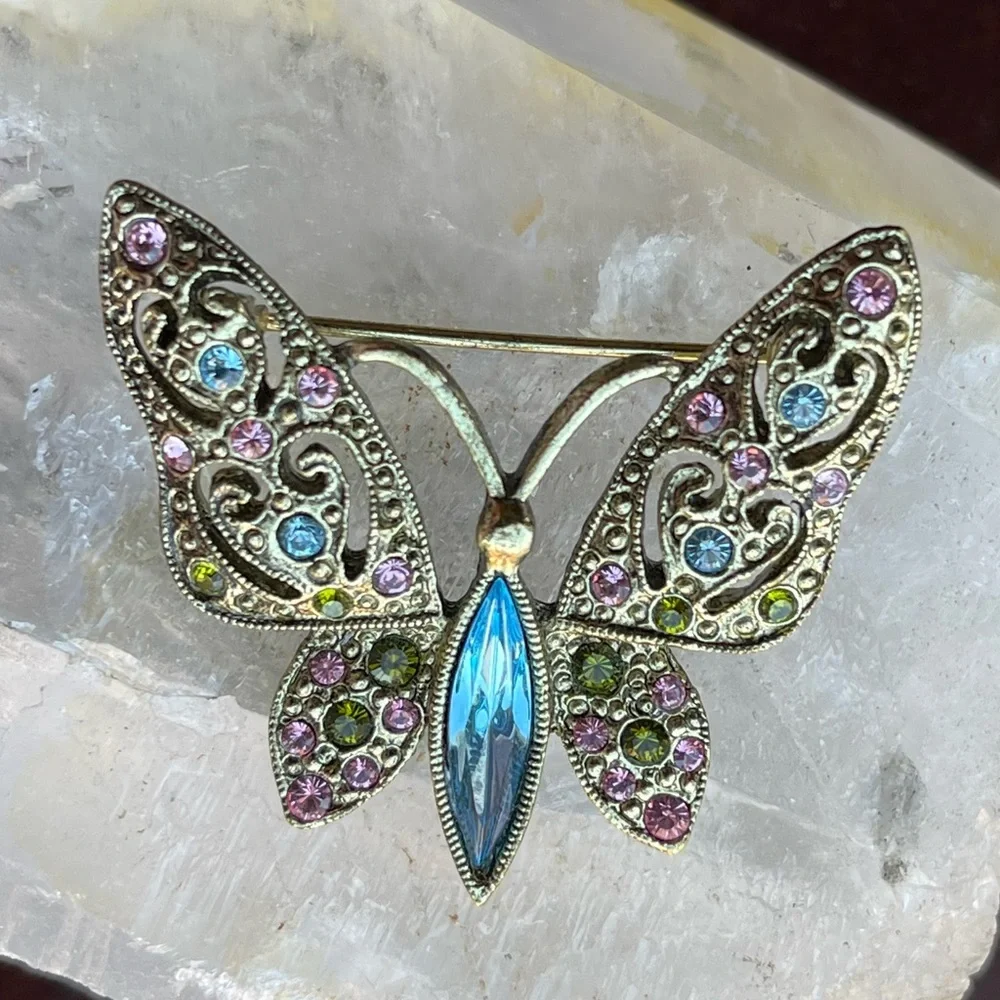 Vintage Rhinestone Butterfly Pin - Picture 2 of 14